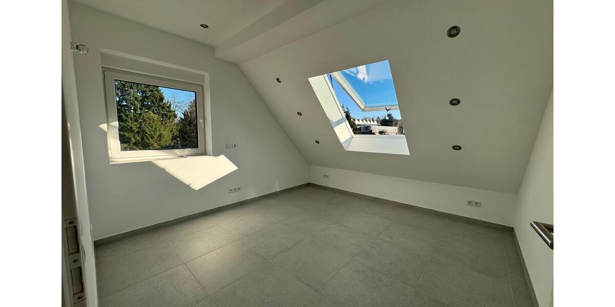 Maisonettenwohnung Wuppertal Gemarkung Ronsdorf - 4 Zimmer, 120 m&sup2;, 1.560&euro; | Angebot:24397749