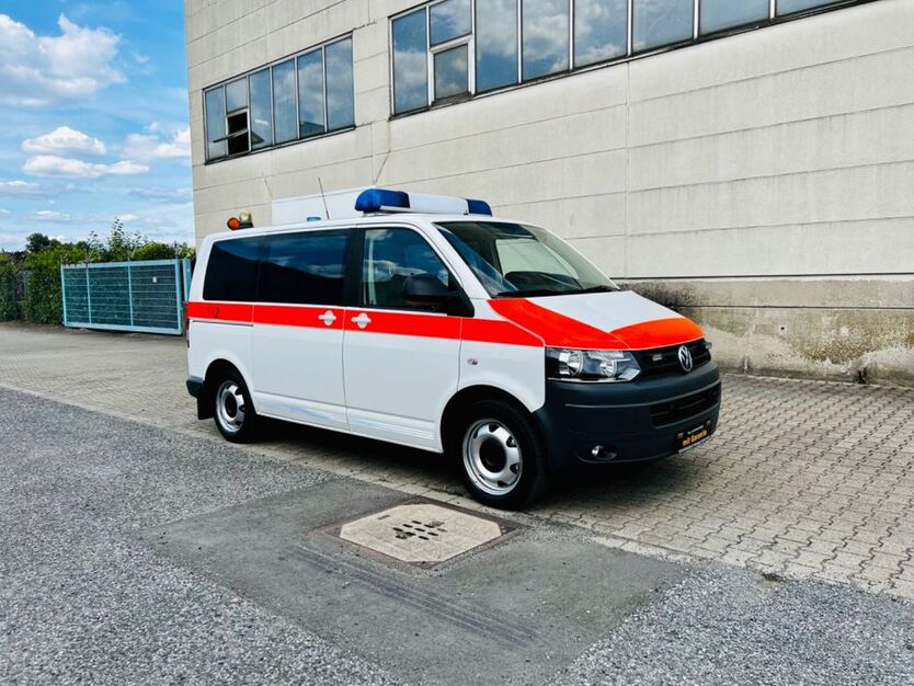VW T5 Transporter 177.000 km 26.490 € Essen 45327