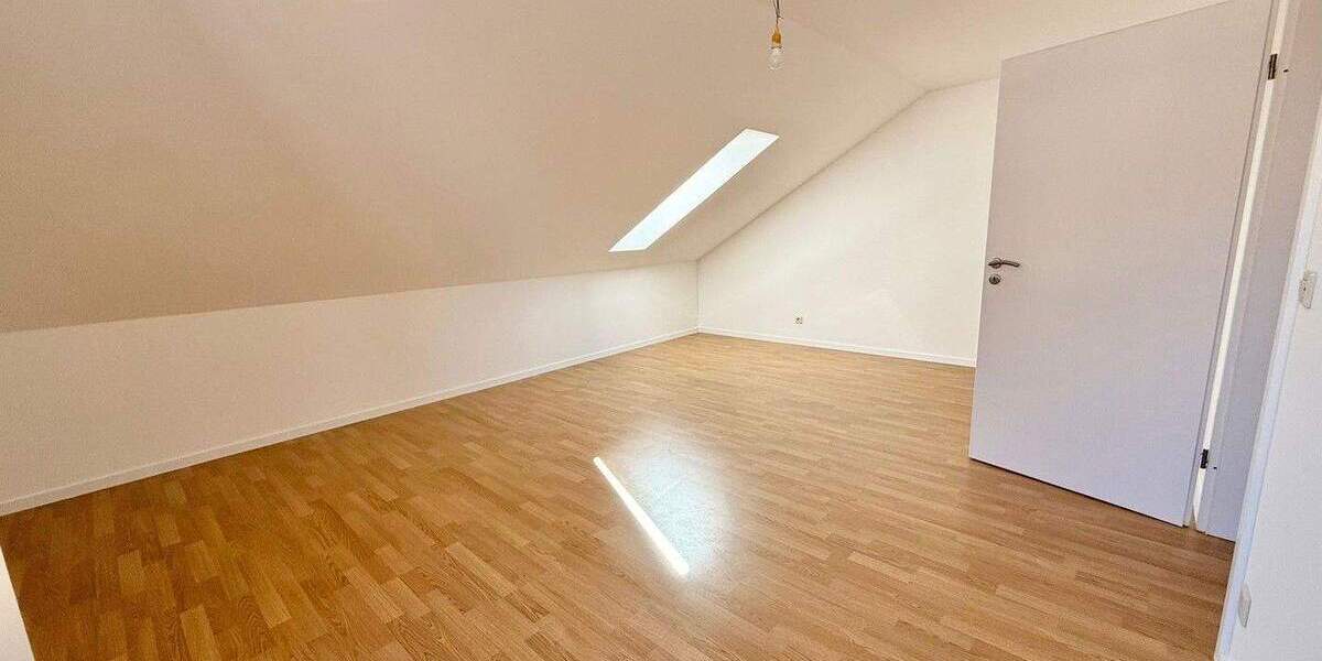 Doppelhaushälfte Düsseldorf Kaiserswerth - 8 Zimmer, 213 m&sup2;, 1.680.000&euro; | Angebot:25728281