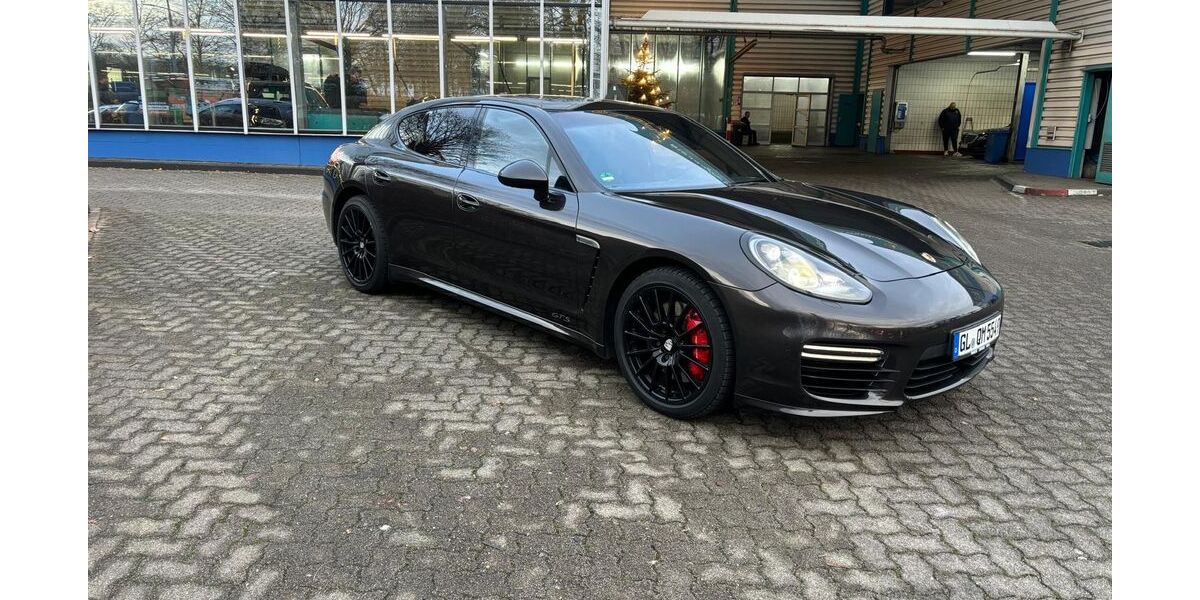 Porsche Panamera 231.360 km 31.990 &euro; Bergisch Gladbach 51465