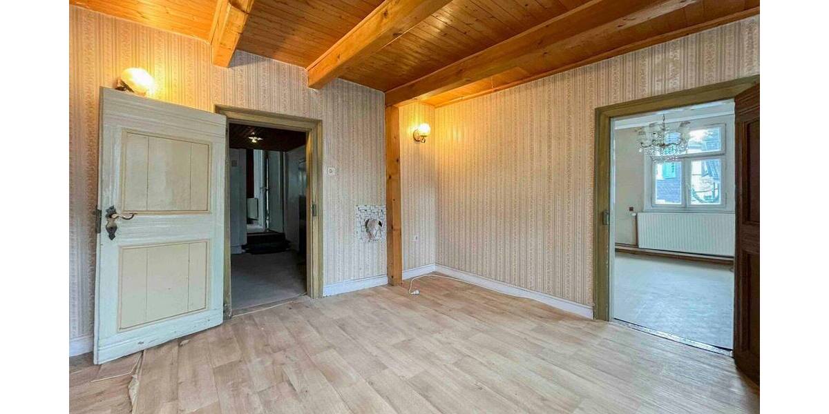 Einfamilienhaus Solingen Gräfrath - 6 Zimmer, 160.000&euro; | Angebot:26331474