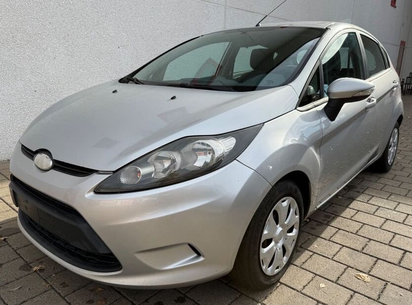 Ford Fiesta 277.769 km 1.990 € Bergisch Gladbach 51467