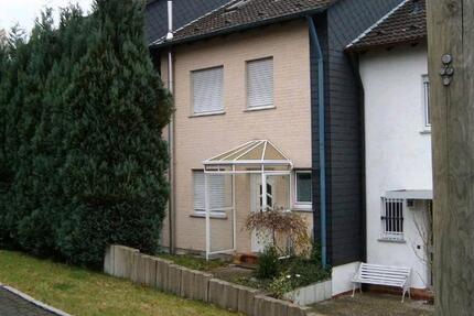 Haus Radevormwald - 6 Zimmer, 147 m&sup2;, 1.000&euro; | Angebot:26335413