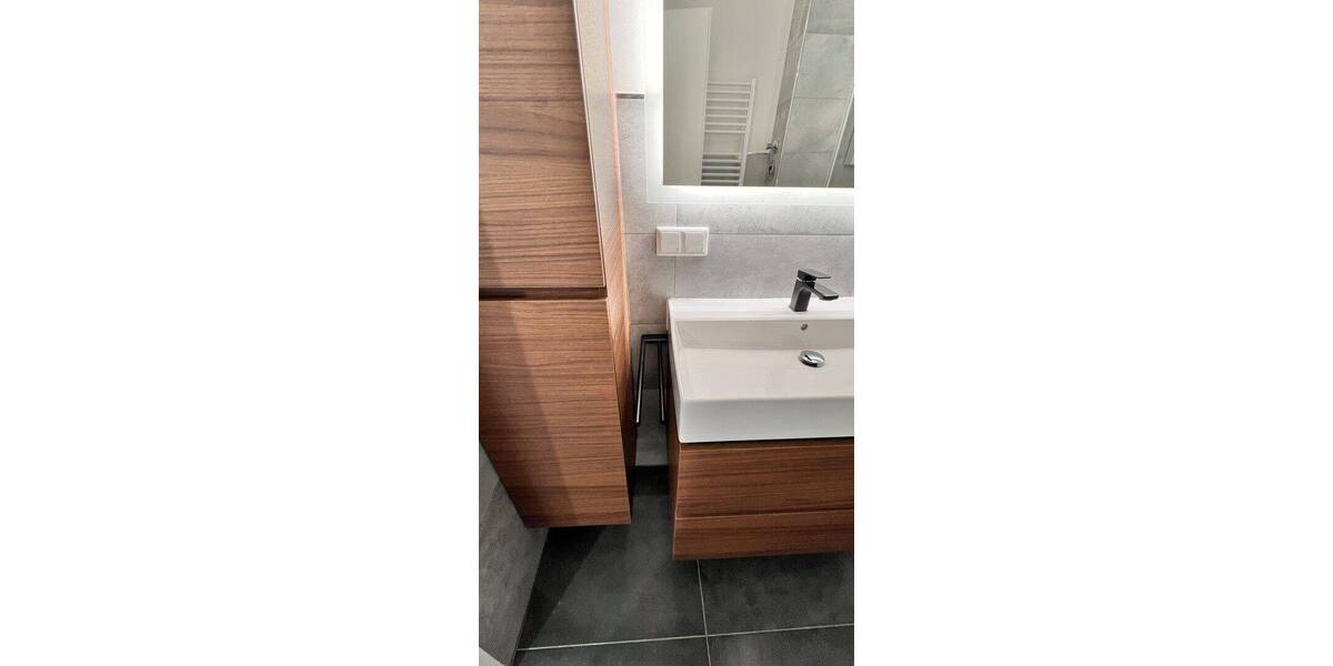 Etagenwohnung Mettmann - 3 Zimmer, 77 m&sup2;, 1.000&euro; | Angebot:26916758