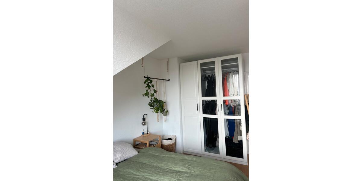 Dachgeschoßwohnung Köln Ehrenfeld - 3 Zimmer, 85 m&sup2;, 1.190&euro; | Angebot:24941220