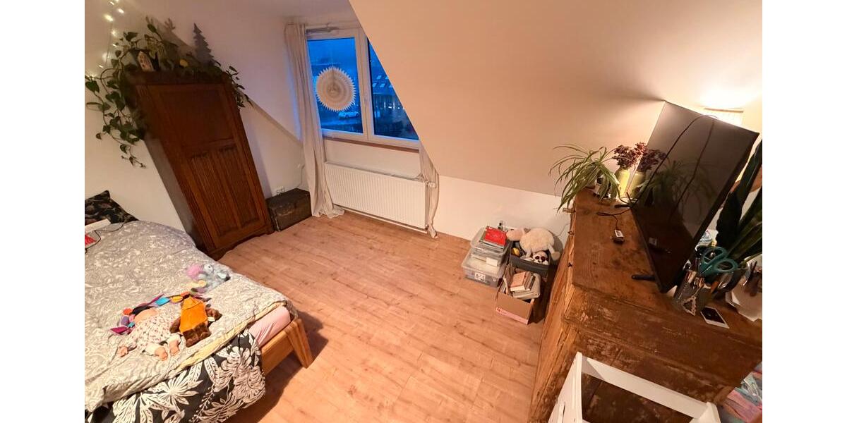Dachgeschoßwohnung Overath - 2 Zimmer, 54 m&sup2;, 676&euro; | Angebot:25810555