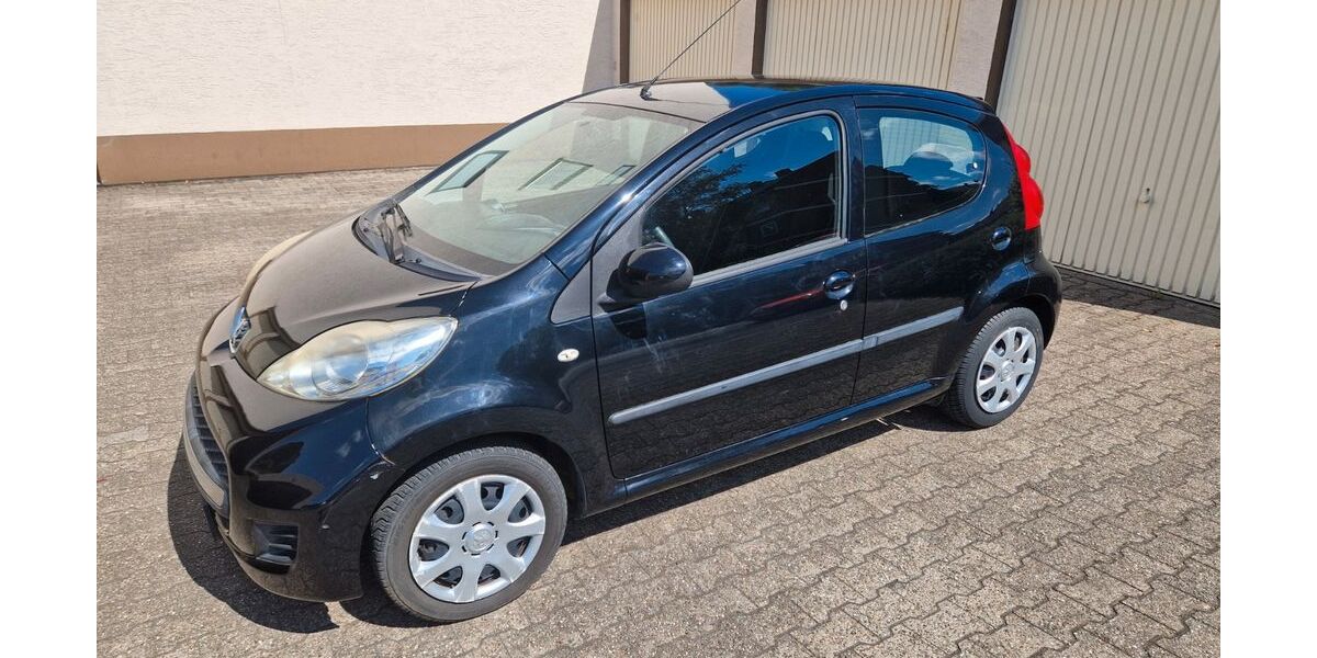Peugeot 107 69.900 km 4.500 &euro; Langenfeld (Rheinland) 40764