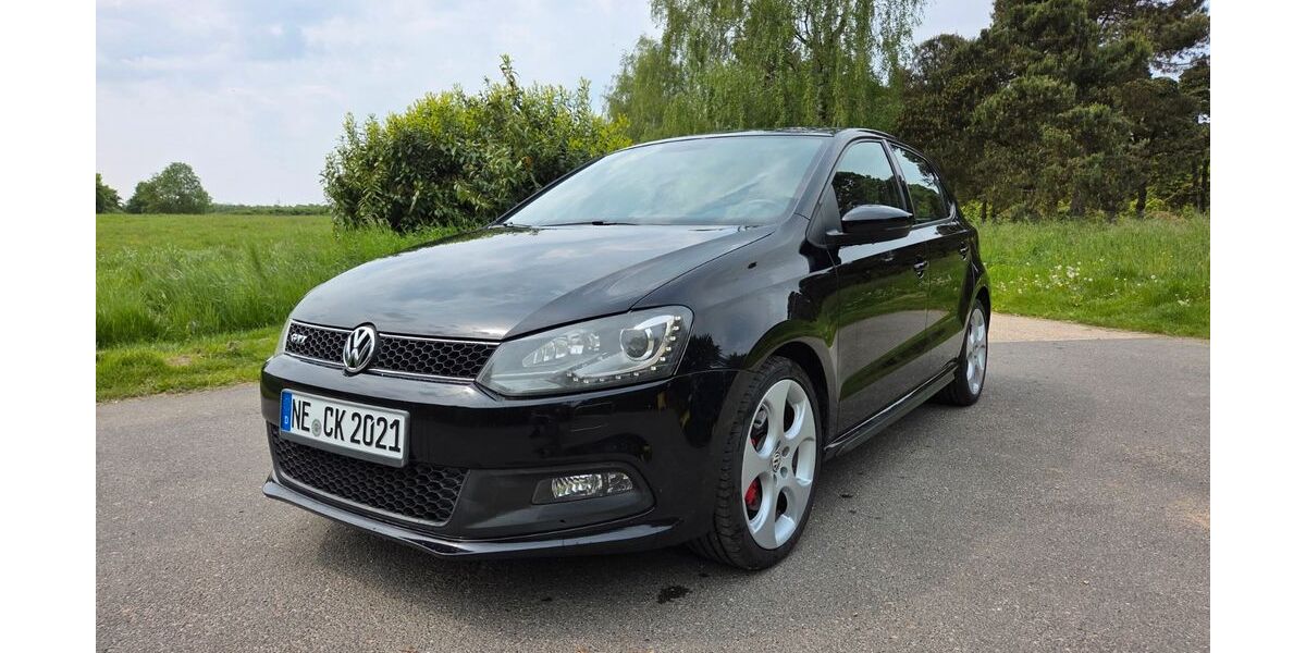 VW Polo 129.000 km 9.500 &euro; Neuss 41462