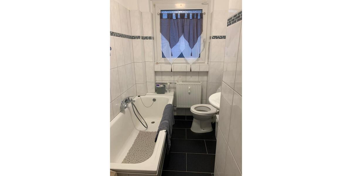 Etagenwohnung Solingen Wald - 2 Zimmer, 60 m&sup2;, 800&euro; | Angebot:27587158