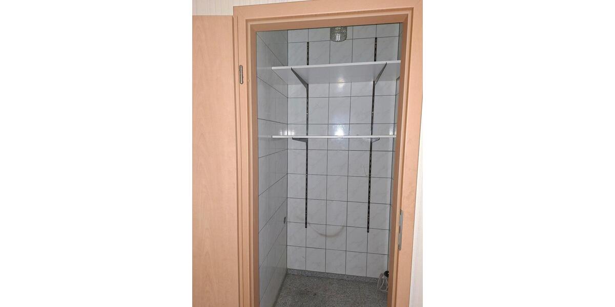 Erdgeschoßwohnung Dormagen Hackenbroich - 4 Zimmer, 91 m&sup2;, 240.000&euro; | Angebot:27535731