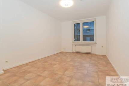 Helle 2-Zimmer-Wohnung mit Balkon - in Düsseldorf-Friedrichstadt 2 zimmer