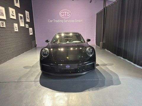 Porsche 911 8.964 km 135.992 € Düsseldorf 40476