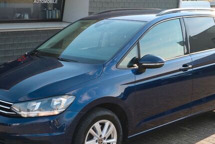 VW Touran 111.987 km 17.990 &euro; Neuss 41469