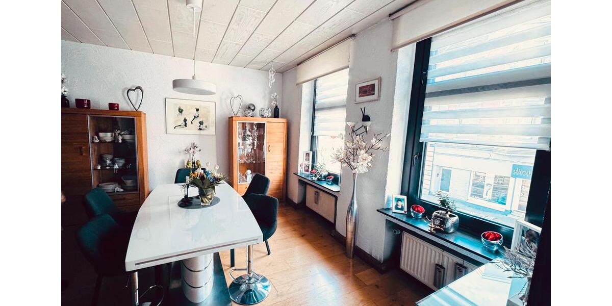 Etagenwohnung Solingen Ohligs - 5 Zimmer, 111 m&sup2;, 1.600&euro; | Angebot:25612919