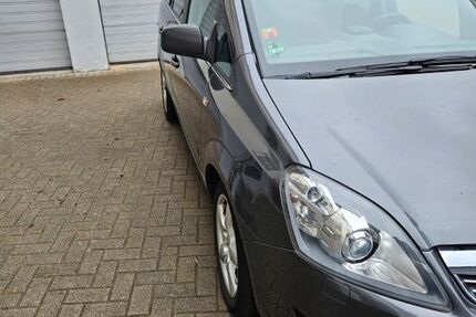 Opel Zafira 204.000 km 3.700 &euro; Velbert 42553