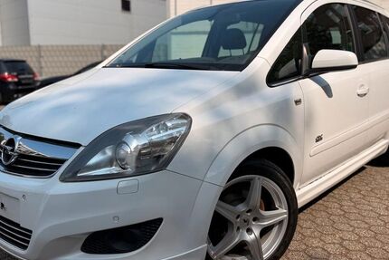 Opel Zafira 186.224 km 3.999 &euro; Düsseldorf 40233