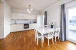 Wohnen in hochwertigem Ambiente mit internationalem Flair. Möblierte 2 Zimmer-Dachterrassen-Wohnung - Einfamilienhaus Düsseldorf Heerdt | Angebot:26645368