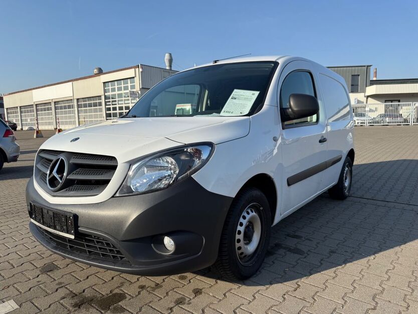 Mercedes-Benz Citan 108.170 km 11.300 € Düsseldorf 40233