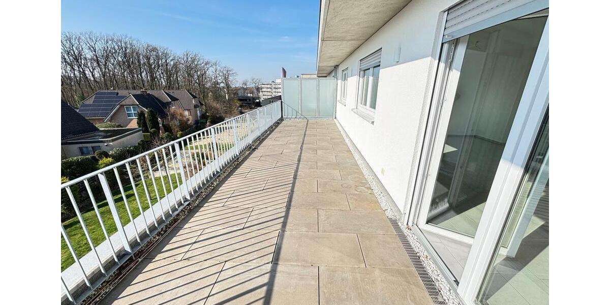 Etagenwohnung Bergisch Gladbach Alt-Frankenforst - 4 Zimmer, 137 m&sup2;, 1.785&euro; | Angebot:25377615