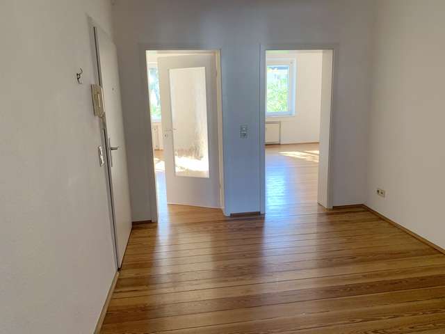 Etagenwohnung Düsseldorf Derendorf - 3 Zimmer, 87 m&sup2;, 990&euro; | Angebot:27653961