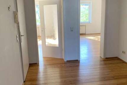 Wohnung Düsseldorf Derendorf - 3 Zimmer, 87 m&sup2;, 990&euro; | Angebot:27653961