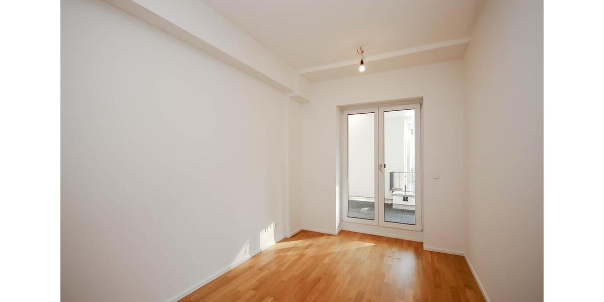 Etagenwohnung Düsseldorf Pempelfort - 5 Zimmer, 134 m&sup2;, 2.600&euro; | Angebot:24803545