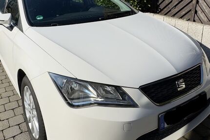 Seat Leon 152.500 km 7.900 &euro; Düsseldorf 40476