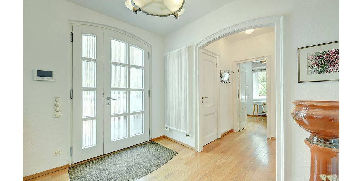 Einfamilienhaus Düsseldorf Golzheim - 8 Zimmer, 270 m&sup2;, 3.890.000&euro; | Angebot:23957250