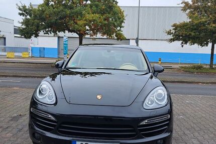 Porsche Cayenne 182.000 km 19.350 &euro; Leverkusen 51373