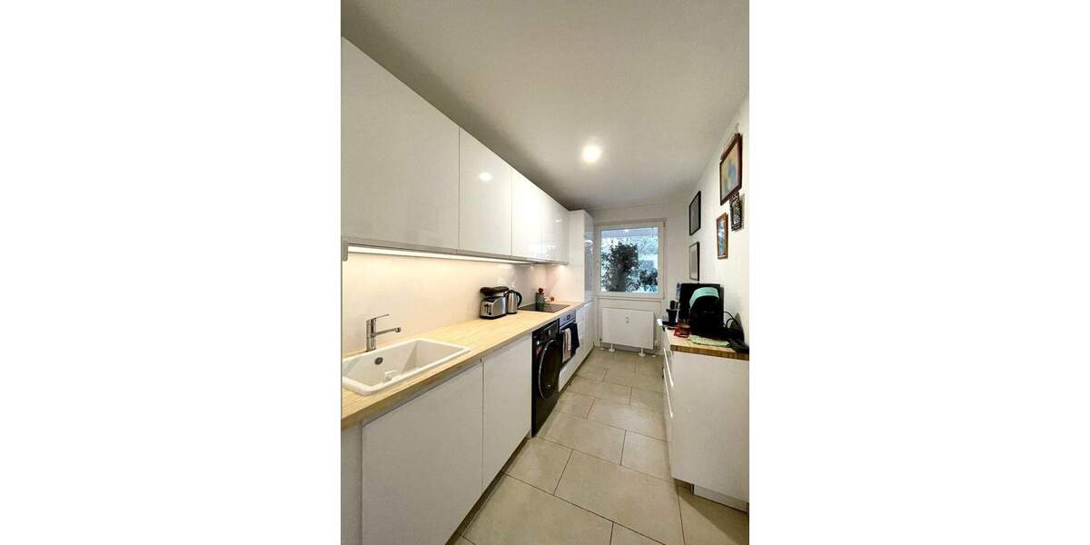 Etagenwohnung Köln Deutz - 3 Zimmer, 80 m&sup2;, 444.000&euro; | Angebot:25708384