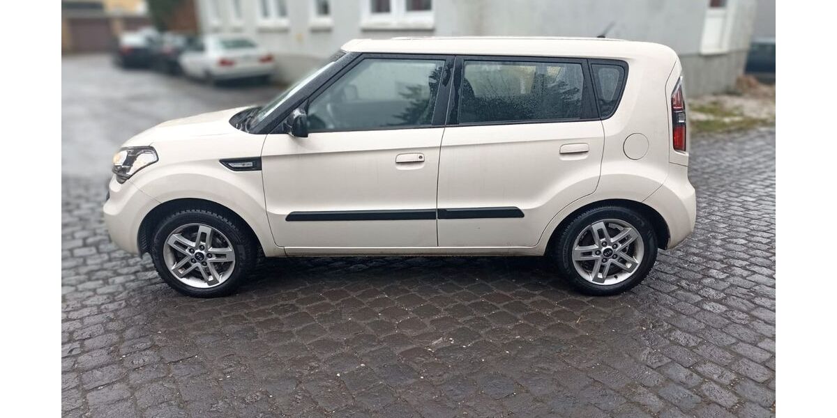 Kia Soul 142.000 km 3.999 &euro; Solingen 42659
