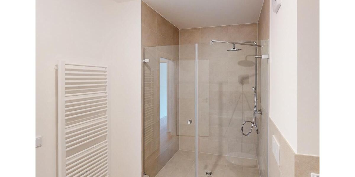 Etagenwohnung Düsseldorf Heerdt - 4 Zimmer, 98 m&sup2;, 1.570&euro; | Angebot:22940540