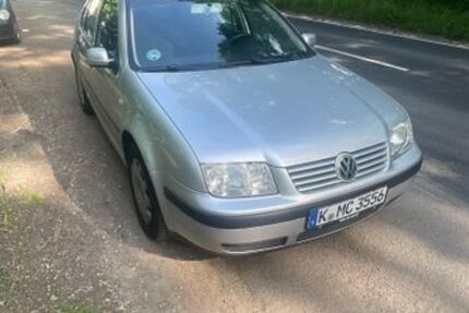 VW Bora 258.000 km 2.099 &euro; Köln 51149
