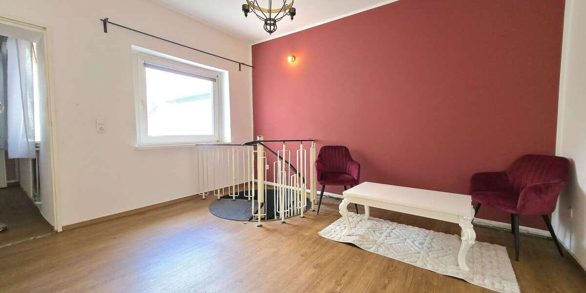 Einfamilienhaus Neuss Furth-Mitte - 8 Zimmer, 211 m&sup2;, 500.000&euro; | Angebot:26072190