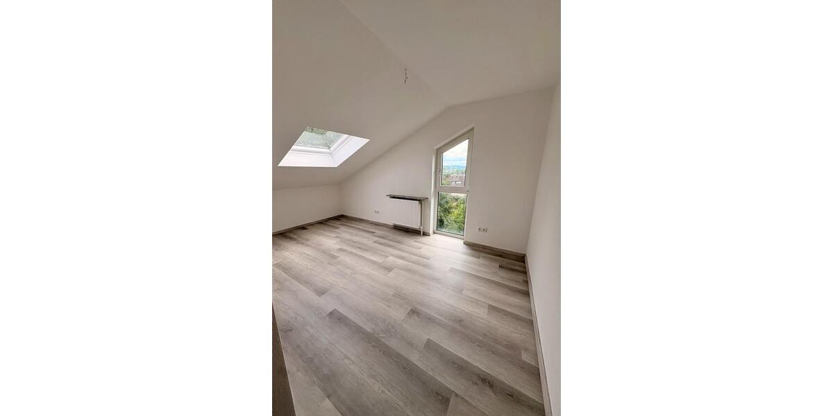 Dachgeschoßwohnung Hattingen Blankenstein - 4.5 Zimmer, 98 m&sup2;, 239.000&euro; | Angebot:26993457