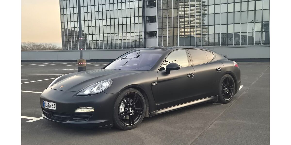 Porsche Panamera 168.000 km 26.900 &euro; Neuss 41462