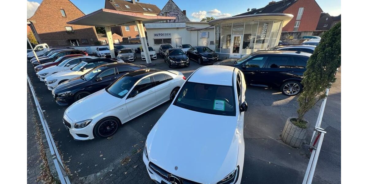 Hyundai i30 66.500 km 27.990 &euro; Neuss 41468