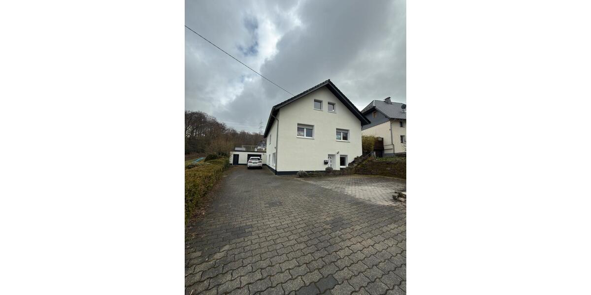 Dachgeschoßwohnung Lindlar - 3 Zimmer, 63 m&sup2;, 562&euro; | Angebot:25960251