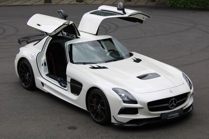 Mercedes SLS AMG