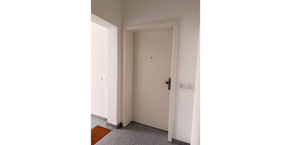 Dachgeschoßwohnung Leverkusen Schlebusch - 2 Zimmer, 70 m&sup2;, 890&euro; | Angebot:25710787