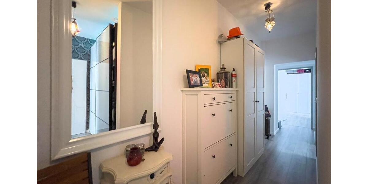 Erdgeschoßwohnung Düsseldorf Flingern Süd - 2 Zimmer, 63 m&sup2;, 1.200&euro; | Angebot:24757731