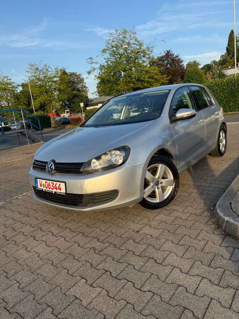 VW Golf 145.000 km 5.400 € Wuppertal 42329