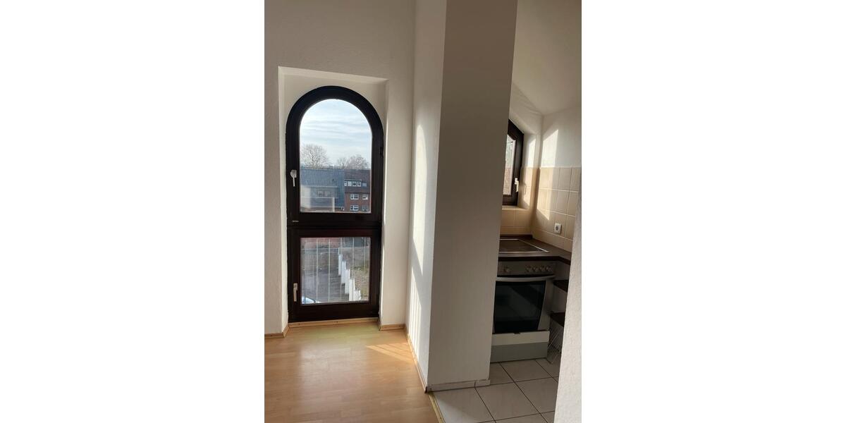 Dachgeschoßwohnung Lindlar - 1 Zimmer, 30 m&sup2;, 490&euro; | Angebot:24943767