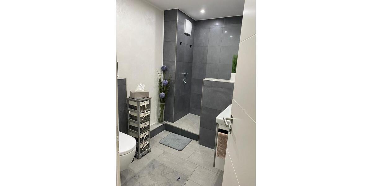 Erdgeschoßwohnung Velbert Langenberg - 3 Zimmer, 85 m&sup2;, 250.000&euro; | Angebot:25936139