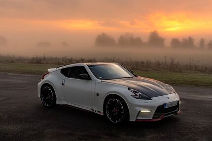 Nissan 370Z 32.283 km 47.499 &euro; Solingen 42657