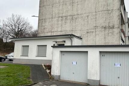 Laden Wohnung + 2 Garagen zu Verkaufen 2 zimmer