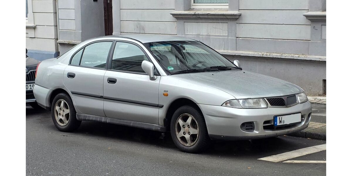 Mitsubishi Carisma 285.470 km 1.980 &euro; Wuppertal 42107