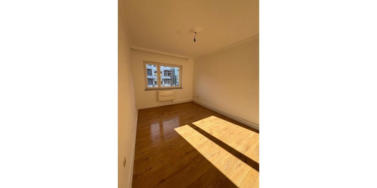 Etagenwohnung Düsseldorf Oberbilk - 2 Zimmer, 58 m&sup2;, 282.500&euro; | Angebot:24950303