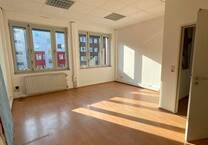 Helle Büroräumlichkeiten an der Hochschule Düsseldorf - All-in-Miete