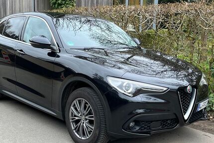 Alfa Romeo Stelvio 92.700 km 18.900 &euro; Wuppertal 42369